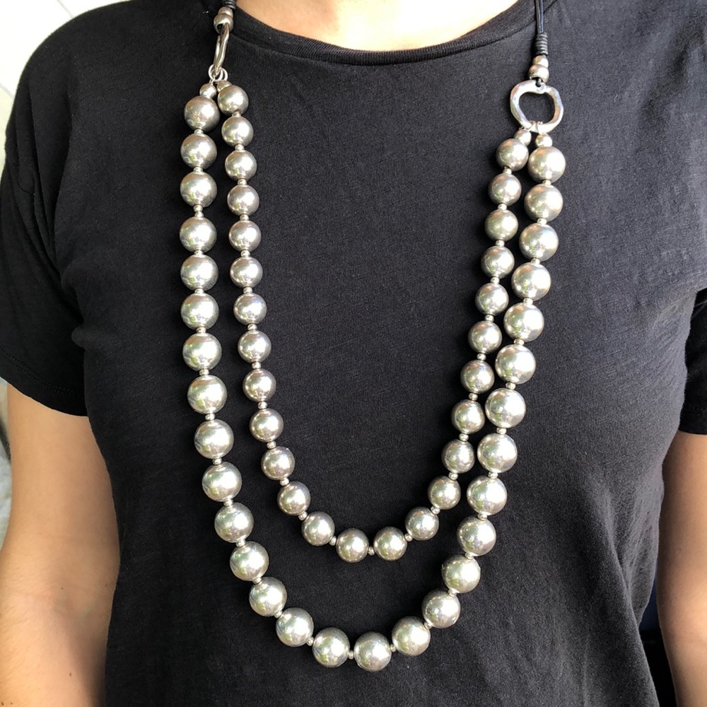 Silver beaded necklace